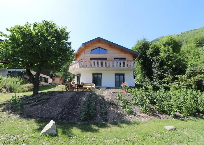 Chalet De L\'Infernet